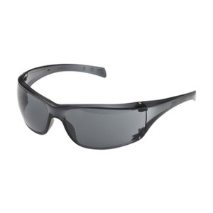 Gafas de Protección 3M con Lente Gris - Product Image 1
