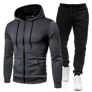 Conjunto de 2 piezas reflectante personalizado para hombre, chaqueta cortavientos de poliéster de temporada de invierno y chándal, ropa de calle, chándal - Product Image 2