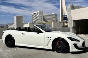 Maserati GranTurismo MC Convertible 2013 USADO con Volante a la Izquierda/Derecha - Product Image 2