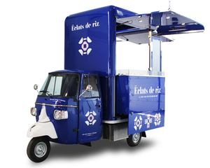 Tricycle cargo électrique Piagio Ape - Rickshaw à carrosserie ouverte pour passagers - Product Image 3