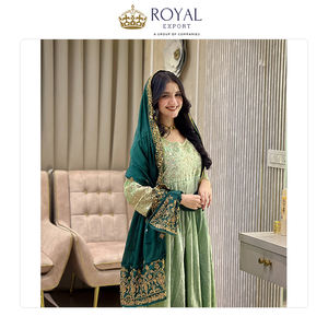 Traje Anarkali de Terciopelo y Seda con Bordado Zari, Diseño de Alta Calidad, Nuevo Estilo, Hermoso, Disponible en Stock - Product Image 2