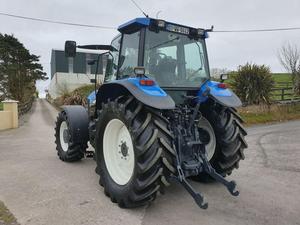 Vente en gros tracteur agricole multifonctionnel tracteur d'occasion marque célèbre 110 ch new holland - Product Image 6