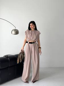 Ensemble pantalon deux pièces personnalisable pour femme, col halter, sans manches, longueur genou, en polyester, fabriqué en Turquie - Product Image 3