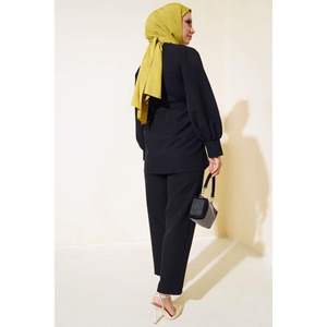 Conjunto de 2 piezas para mujer elegante en negro con detalle de borla de piedra - Product Image 4