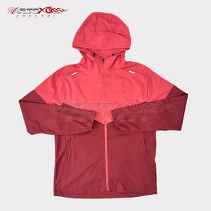 Conjunto de pantalones cortos cortavientos reflectantes para hombre con visibilidad nocturna y tela transpirable Conjunto de pantalones cortos cortavientos clásicos - Product Image 2