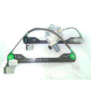 ตัวปรับกระจกไฟฟ้าด้านหน้าขวา CHRYSLER 300 C Sedan 0506547 (04>) - Product Image 1