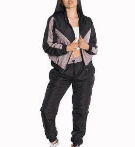 Ensemble de survêtement d'hiver pour femme, coupe-vent, léger, respirant, imperméable, personnalisé, OEM, de haute qualité, avec fermeture éclair, imprimé, pour l'extérieur - Product Image 4