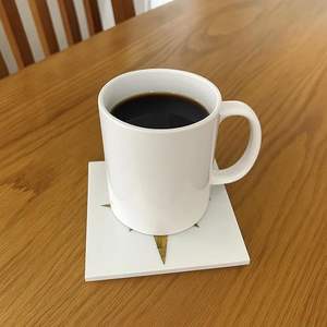 Juego de Posavasos Cuadrados de Madera de Nogal con Incrustaciones de Resina de Lujo Hechos a Mano, 10 cm, Resistentes al Calor para Bebidas de Té/Café - Product Image 3