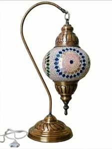 Lampes de table et de sol en mosaïque de verre écologiques sur mesure avec abat-jour en pierre flexible, design artisanal de style campagnard pour la revente - Product Image 6