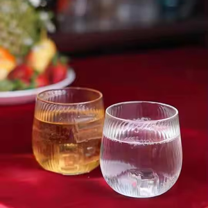 แก้ววิสกี้คริสตัลคุณภาพสูงเหมาะสำหรับคนรักวิสกี้สก๊อตและค็อกเทลให้บริการโดยผู้จำหน่ายชาวอินเดียขายส่ง - Product Image 1
