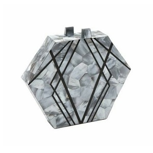 กระเป๋าคลัทช์แบบมีโซ่สำหรับผู้หญิงกระเป๋าคลัทช์มีกระเป๋าคลัทช์ทรงหกเหลี่ยมดีไซน์ล่าสุด - Product Image 1