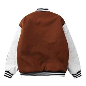 แจ็กเก็ตหนังขนแกะ100% สำหรับผู้ชายเสื้อแจ็กเก็ตเบสบอลปักลายกำมะหยี่สำหรับมหาลัยงาน OEM ตามสั่ง - Product Image 6