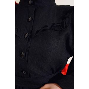 Robe Superposée à Col Volant Noir - Product Image 2