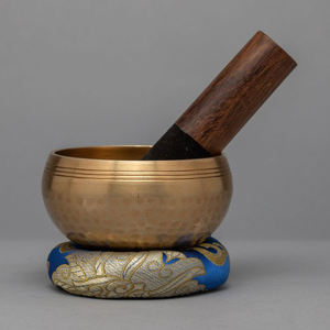 ชามทองเหลืองพร้อมเสียงร้องเพลงสำหรับการบำบัดโยคะและการทำสมาธิ - Product Image 2