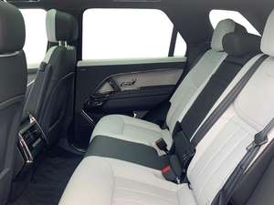 NEATLY USED AND PRICE FRIENDLY 2024 RHD L - R - R - R SPORT 3.0L D300 MHEV DYNAMIC SE AWD DIESEL ENGINE LUXURY SUV - Product Image 4