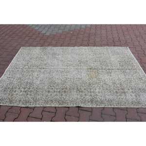 Tapis turc classique vintage beige 4.6x7.5 pieds en laine faite à la main avec motif patchwork et support en latex pour chevet - Product Image 4