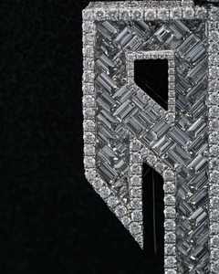 Colgante de Plata 925 Personalizado con Logotipo de Escudo y Diamante Moissanita, Joyería Hip Hop para Cadena Cubana, Regalo - Product Image 4