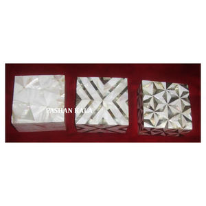 Cajas de joyería de nácar de madera únicas de la mejor calidad, forma cuadrada y uso de diseño antiguo para regalo de boda y decoración del hogar - Product Image 1