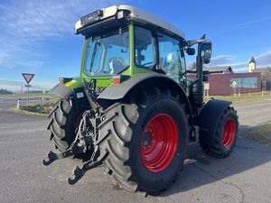 Fendt 210 Vario เครื่องจักรกลการเกษตรสำหรับขาย - Product Image 5