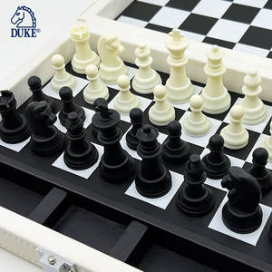 ชุดหมากรุกและหมากฮอสพร้อมกล่องหนังพับระดับพรีเมียม-สหราชอาณาจักร - Product Image 2