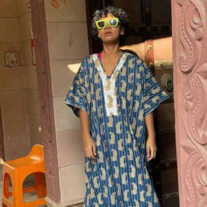 Vestido Kaftan Largo de Algodón con Estampado Animal de Leopardo - Ropa de Playa y Noche Lavable de Lujo para Mujer - Product Image 1