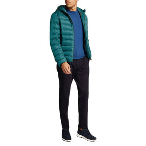 Chaquetas acolchadas de invierno OEM para hombre, diseño único con cuello levantado ajustable, material de tela directo de fábrica - Product Image 2