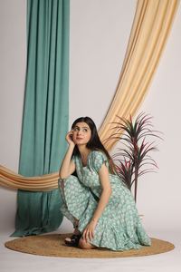 2024 dernière conception flambant neuf femmes robes acheter dames rayonne conception robe imprimée pour les vacances d'été - Product Image 6