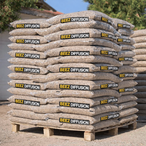 Pellets de Biomasa de Madera de Pino de la Mejor Calidad, Forma de Barra, Alto Contenido Calórico 4100J para Sistemas de Calefacción - Product Image 1