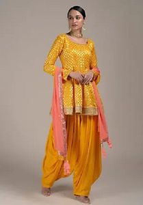 ชุดราตรีงานปักลายดีไซน์ใหม่ล่าสุด สไตล์ปากีสถาน แบบ Anarkali พร้อมผ้าคลุมไหล่ Kanya สำหรับผู้หญิง - Product Image 3