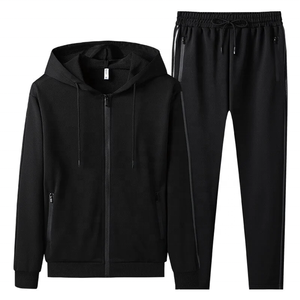 Venta al por mayor traje Jogging trajes impermeable Zip Up Sudadera con capucha conjunto con lápices pantalón auto cinturón conjuntos de los hombres Tech Fleece chándales - Product Image 1