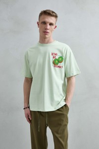 T-shirt da uomo a vestibilità regolare verde chiaro 100% cotone - Stampa floreale a maniche corte anti-pilling 240 grammi stile casual divertente con motivo a filigrana - Product Image 4