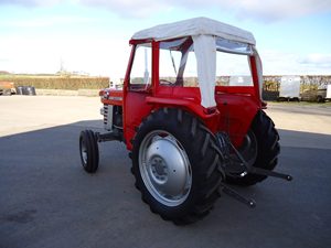 Tractor Agrícola Massey Ferguson 165 de 65HP, 4WD, con Transmisión por Engranajes, Motor Diésel, Alta Productividad, Caja de Cambios para Trabajo de Campo - Product Image 3