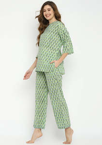 Printed Night Suit for Summer Casual Wear <b>Three</b> Quarter Sleeve 2 Piece Set Dress - Product Image 2