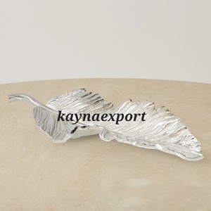 Plat de service décoratif en aluminium écologique de luxe moderne, poli, pour fêtes, mariages et usage domestique - Product Image 3