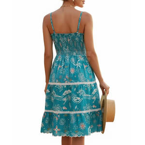 Robe de plage pour femmes, tenue d'été légère et confortable, design élégant et décontracté, parfaite pour les vêtements de plage en plein air - Product Image 2