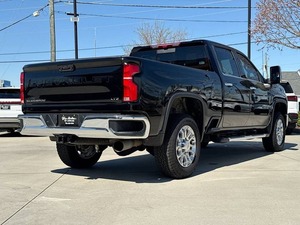 NUEVAS LICITACIONES - CAMIONETAS USADAS EN VENTA 2024 - CAMIONETAS CHEVROLET 2500HD L-T-Z 4x4 de 4 puertas - Product Image 3
