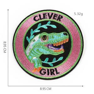 Tissu en fer personnalisé pour vêtements avec broderie faite à la main Délai de livraison rapide Dentelle en forme de coeur et PVC Pcs/vrac pour la décoration - Product Image 3