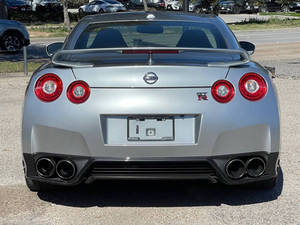 Auto Usado de Calidad a Precio Accesible, Ni-ss-an GT-R Premium 2016, Volante a la Izquierda - Product Image 3