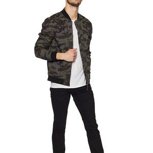 Veste en cuir de style universitaire pour homme de haute qualité, personnalisée et élégante, avec col montant et caractéristiques imperméables - Product Image 3