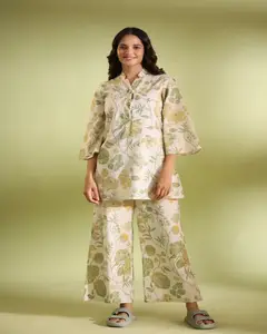 Oem Odm Service Aangepaste Vrouwen Katoen Mode Loungewear Set Shirt Broek Set Bloemenprint 2 Stuks Full Length 2 Stuks