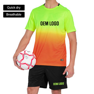 Uniformes de Fútbol al por Mayor 2025 - 100% Poliéster Interlock, Secado Rápido, Elástico, Impresión por Sublimación Completa, Colores y Logotipos Personalizados - Product Image 3