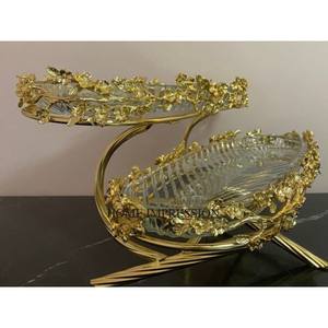 Casserole en aluminium plaqué or de 24 cm de diamètre, design moderne et créatif, écologique, compatible avec les cuisinières à gaz et à induction, avec un support de base en forme de fleurs - Product Image 1