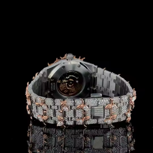 Montres-bracelets de luxe à quartz en diamant plaqué or 18 carats Montre brillante à la largeur de la bande avec boîtier rond design hip hop pour hommes - Product Image 3