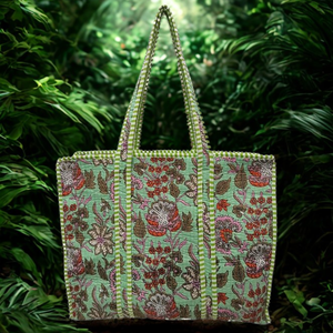 Sac fourre-tout en coton matelassé fait à la main pour femmes personnalisable fermeture éclair voyage vert imprimé fleuri sac en toile matelassée écologique - Product Image 2