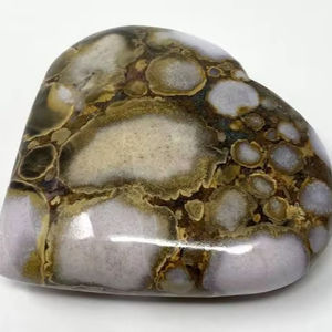 Pirámide de Jaspe Rojo Natural |   Generador de Energía Ecológico Hecho a Mano |   Decoración Personalizable con Piedras Preciosas Love & Letters |   Venta al por Mayor - Product Image 1