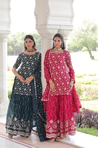 Costume Sharara pour femmes de luxe, brodé, avec une lourde fausse géorgette et un dupatta assorti, pour les mariages et les tenues de fête - Product Image 5