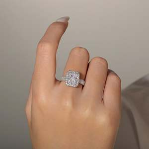 แหวนหมั้น Jeulia Pave Halo Cluster ทรงสี่เหลี่ยมผืนผ้า ชุบโรเดียมโรสโกลด์หรือชุบทอง - Product Image 6