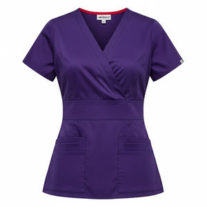 Haut de travail enveloppant à col en V pour femme MITEXCO de qualité supérieure, couleur violet |   Tunique médicale à manches courtes avec plusieurs poches pour les professionnels de la santé - Product Image 1