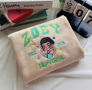 Personnage brodé personnalisé T-Shirt coton lourd Tee pour hommes femmes Design mignon décontracté mode idée cadeau en gros - Product Image 4