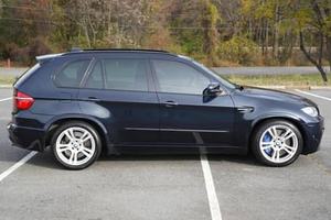 BMW X5 M 2013 con Motor V8 Twin-Turbo, Tracción en las Cuatro Ruedas, Equipamiento de Alta Gama - Product Image 2